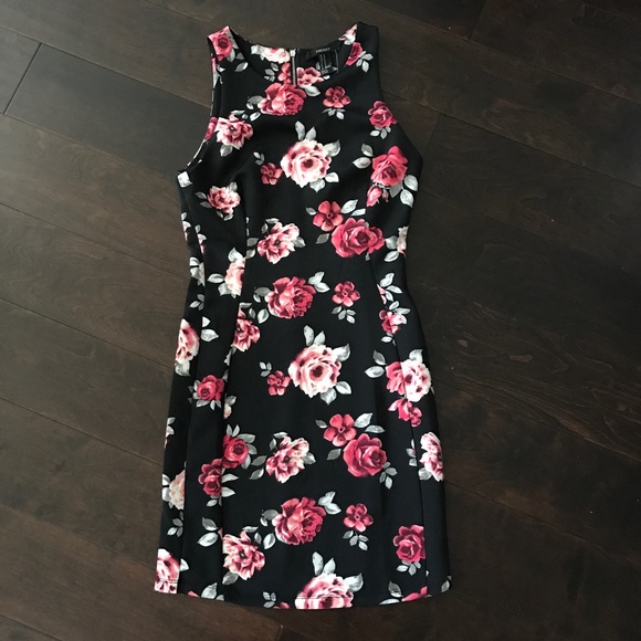 Black rose dress - Picture 1 of 5